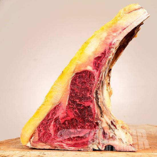 Qu'est-ce que la viande dry-aged ? Est-elle meilleure que la viande fraîche ?